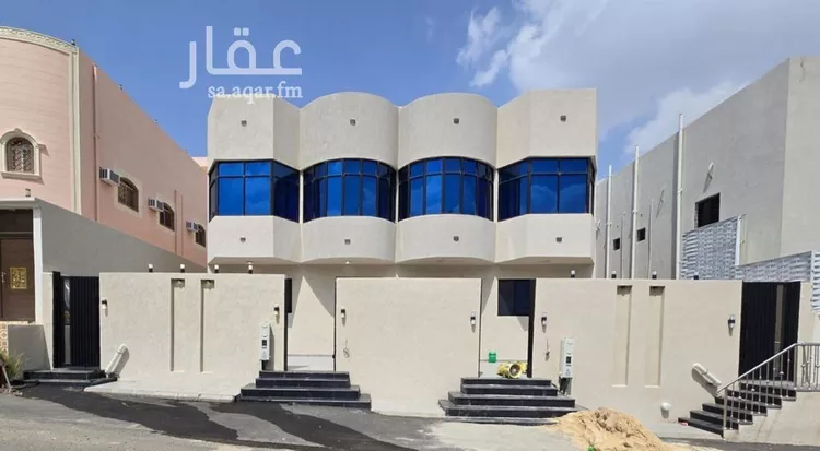 فيلا للبيع في شارع اسماعيل بن يوسف بن ابراهيم, حي القراحين, مدينة الطائف, منطقة مكة المكرمة