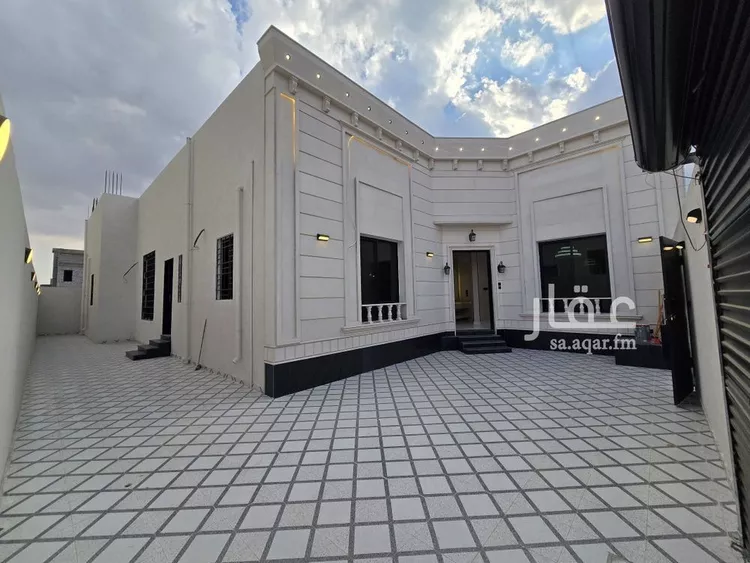 Floor for Sale in Taif Jubrah 25