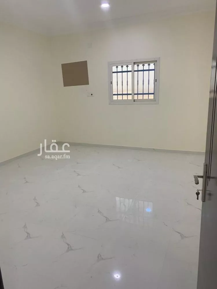 Building for Sale in Hail Al Badnah 11
