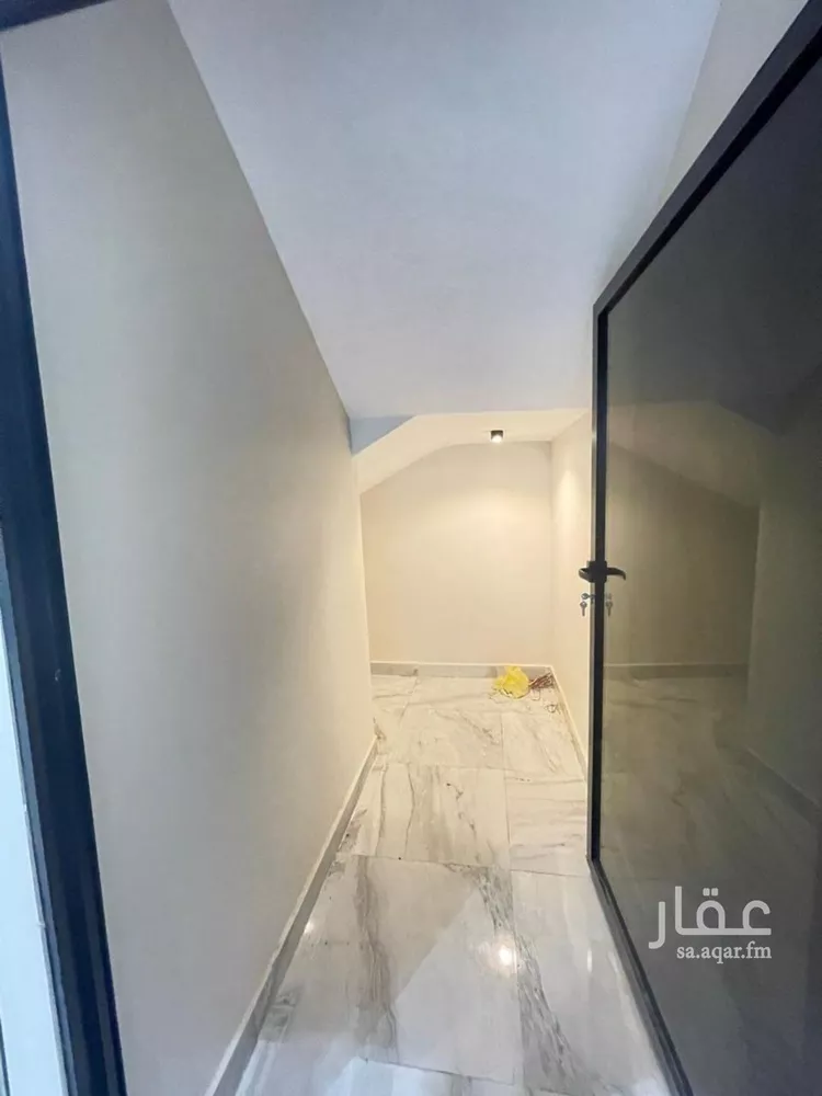 فيلا للبيع في شارع جمرة بن عوف, حي الغزيات, مدينة الجموم, منطقة مكة المكرمة 8