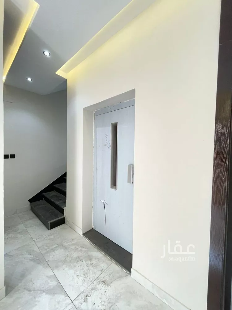 فيلا للبيع في شارع غالب ابن فهر, حي العرفاء الغربية, مدينة الطائف, منطقة مكة المكرمة 22