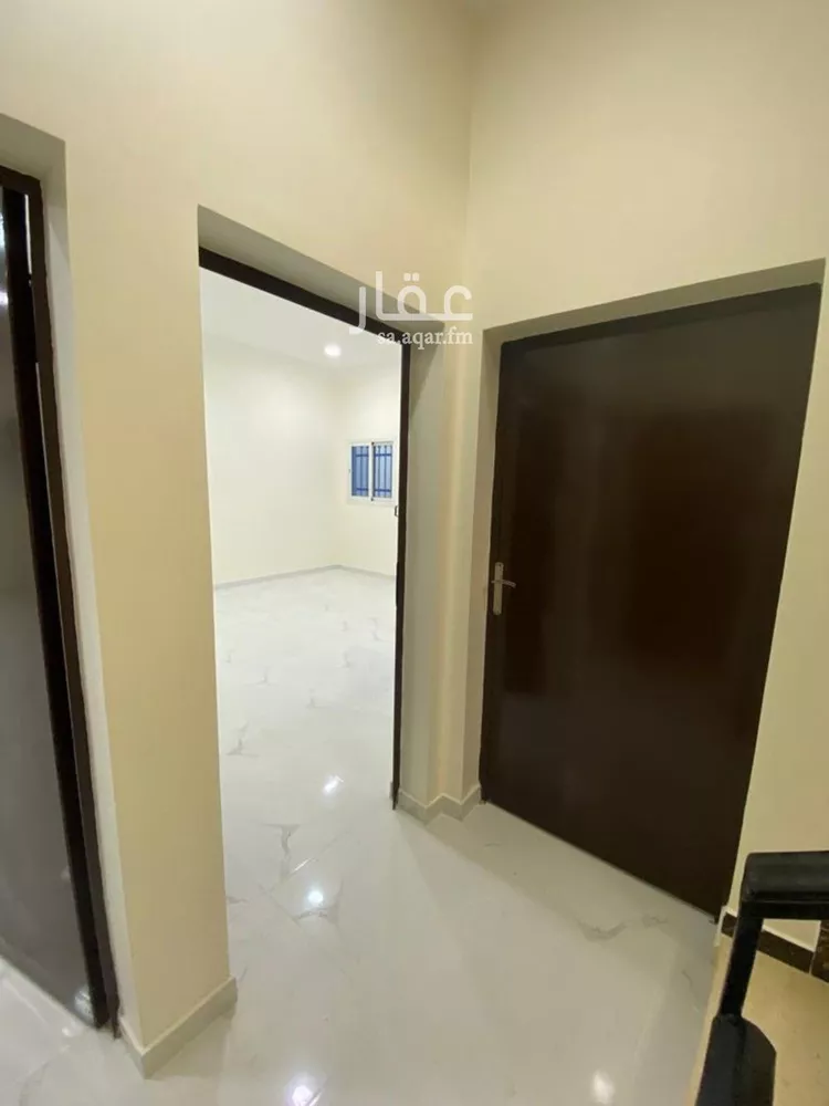 عمارة للبيع في شارع حبة ابن خالد الخزاعي, حي المدائن, مدينة حائل, منطقة حائل صورة 3