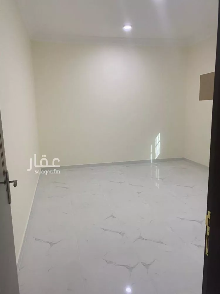 Building for Sale in Hail Al Badnah 13
