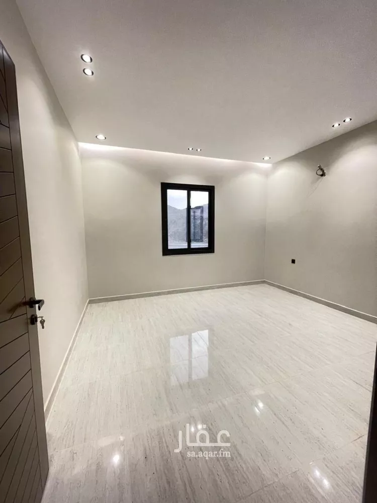 فيلا للبيع في شارع عين عبد الله, حي العكيشية, مدينة مكة المكرمة, منطقة مكة المكرمة صورة 4