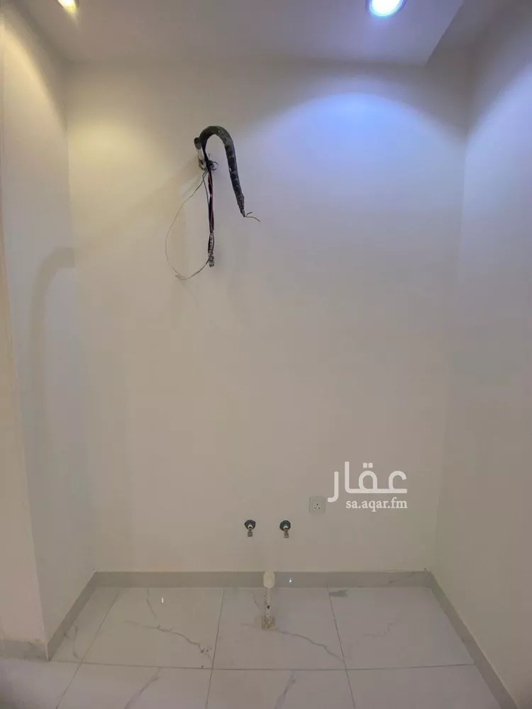 فيلا للبيع في شارع اوس ابن خولي, حي الأخباب, مدينة الطائف, منطقة مكة المكرمة 8