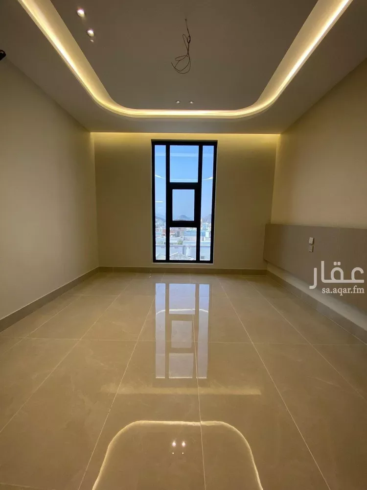 فيلا للبيع في شارع شارع البحرية, حي العوالي, مدينة مكة المكرمة, منطقة مكة المكرمة 19