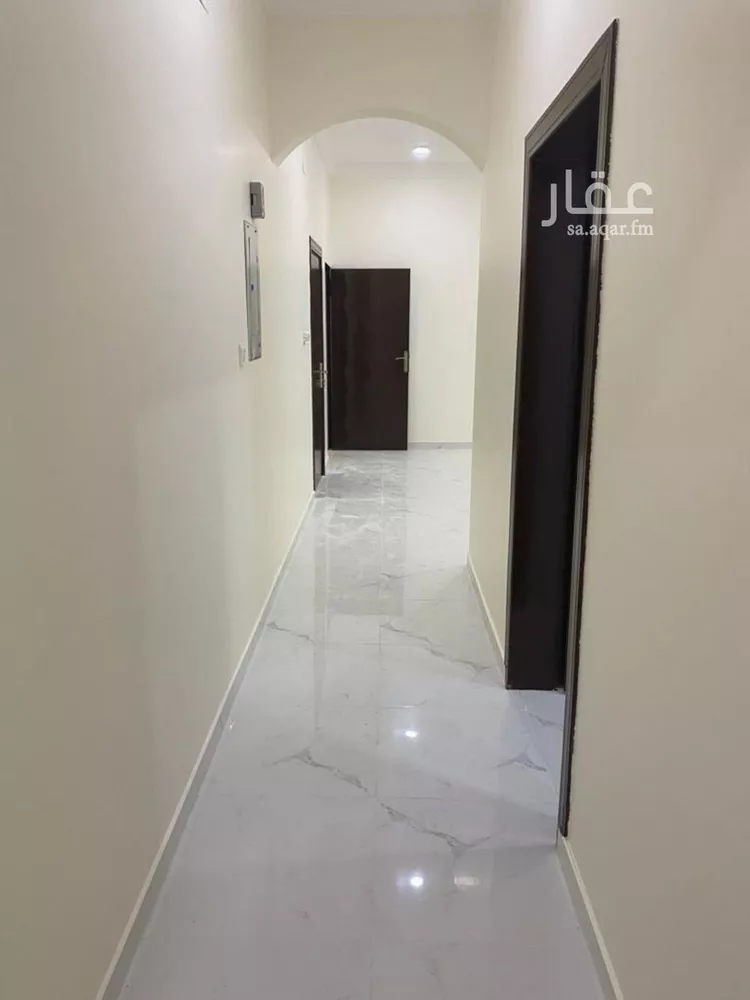 عمارة للبيع في شارع حبة ابن خالد الخزاعي, حي المدائن, مدينة حائل, منطقة حائل صورة 5