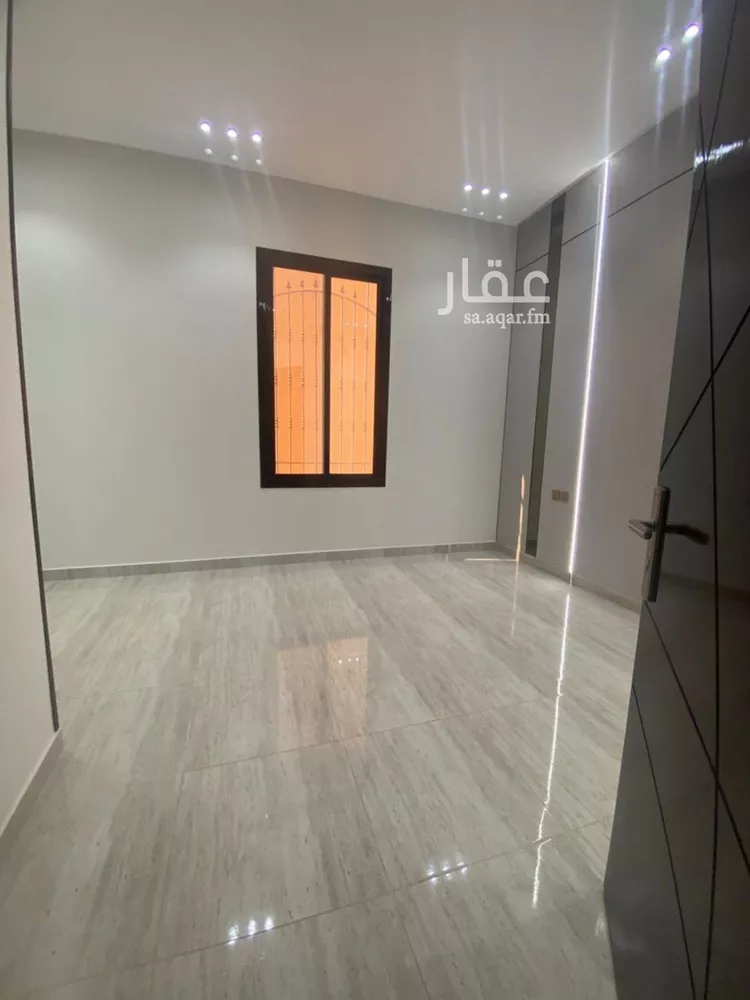 فيلا للبيع في شارع اليزيدي, حي الرحاب, مدينة الطائف, منطقة مكة المكرمة صورة 3