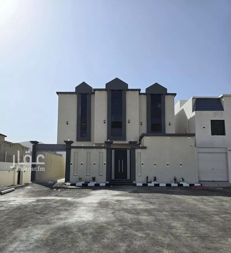 Villa for Sale in Al Jumum Al Jumum