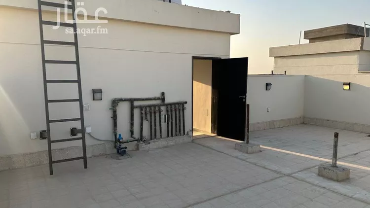 فيلا للبيع في شارع الربيع, حي الجنادرية, مدينة الرياض, منطقة الرياض 28