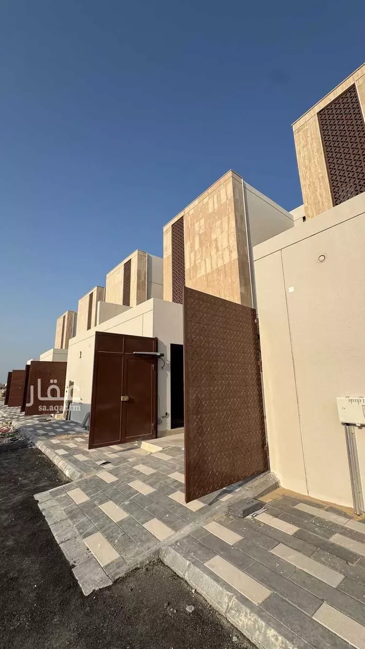 فيلا للبيع في شارع عبدالرحمن ابن كعب الانصاري, حي الأمواج, مدينة الخبر, المنطقة الشرقية صورة 2