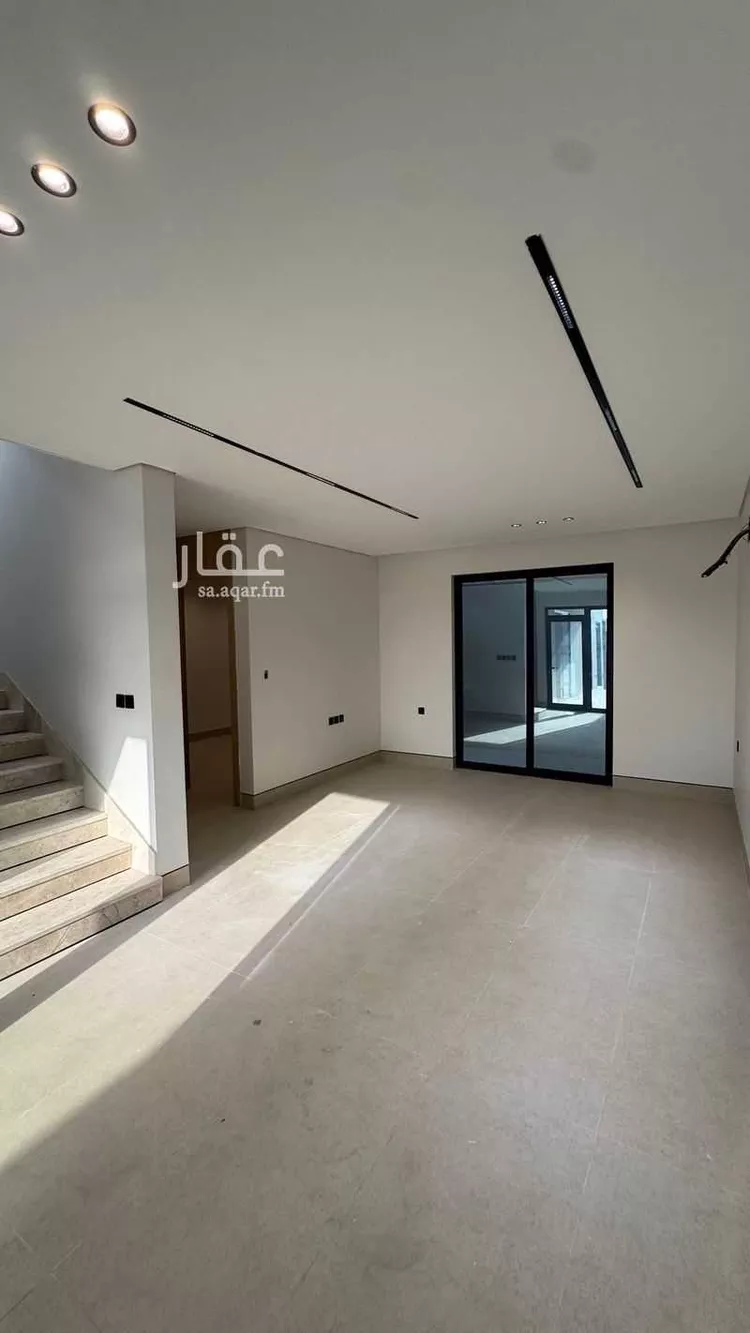 فيلا للبيع في شارع عبدالرحمن ابن كعب الانصاري, حي الأمواج, مدينة الخبر, المنطقة الشرقية