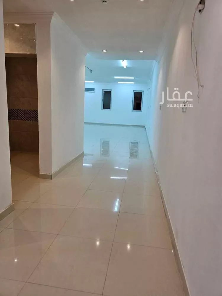 Commercial Office for Rent in Al Qatif Warehouses Area صورة 5