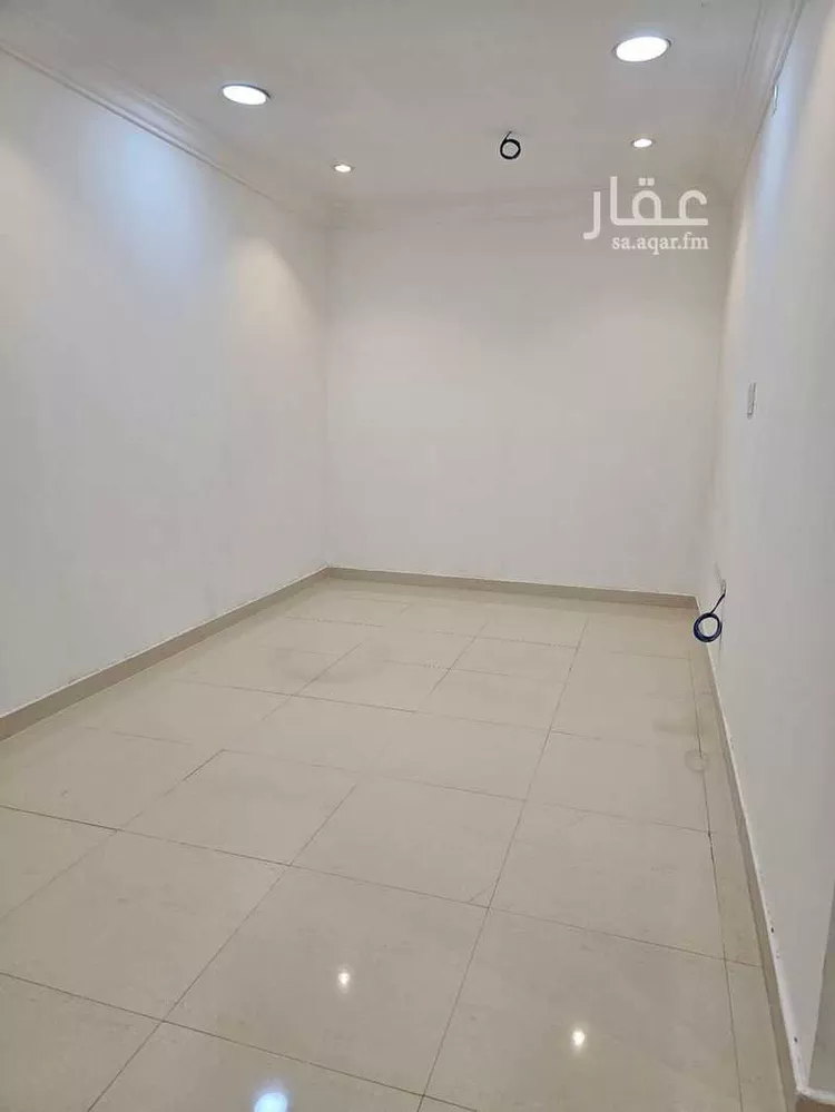 Commercial Office for Rent in Al Qatif Warehouses Area 7