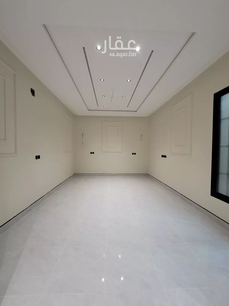 دور للبيع في شارع طريق خريص, حي الجنادرية, مدينة الرياض, منطقة الرياض 8
