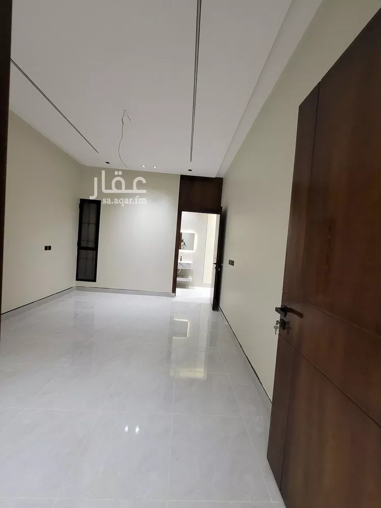 دور للبيع في شارع طريق خريص, حي الجنادرية, مدينة الرياض, منطقة الرياض 9