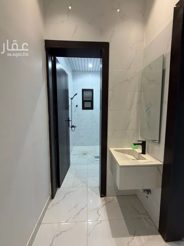 فيلا للبيع في شارع بوابة الشرق, حي الجنادرية, مدينة الرياض, منطقة الرياض 10