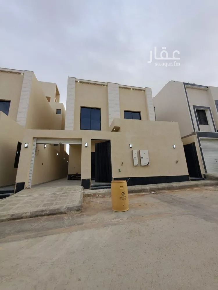 دور للبيع في شارع الغصون, حي الجنادرية, مدينة الرياض, منطقة الرياض 16