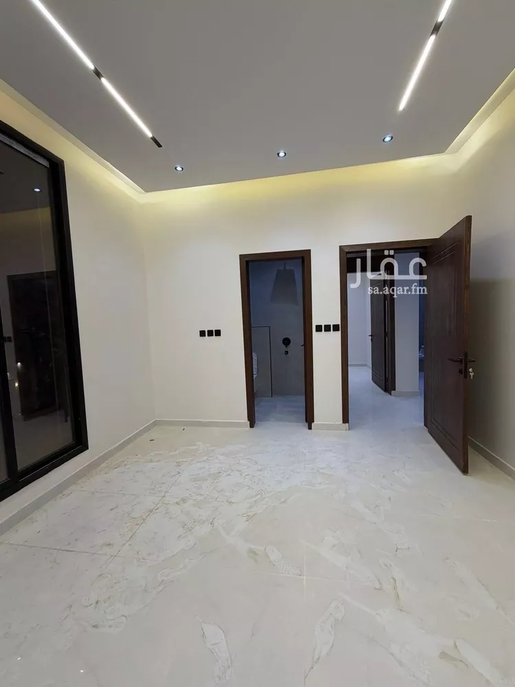Villa for Sale in Riyadh Al Janadriyah 17