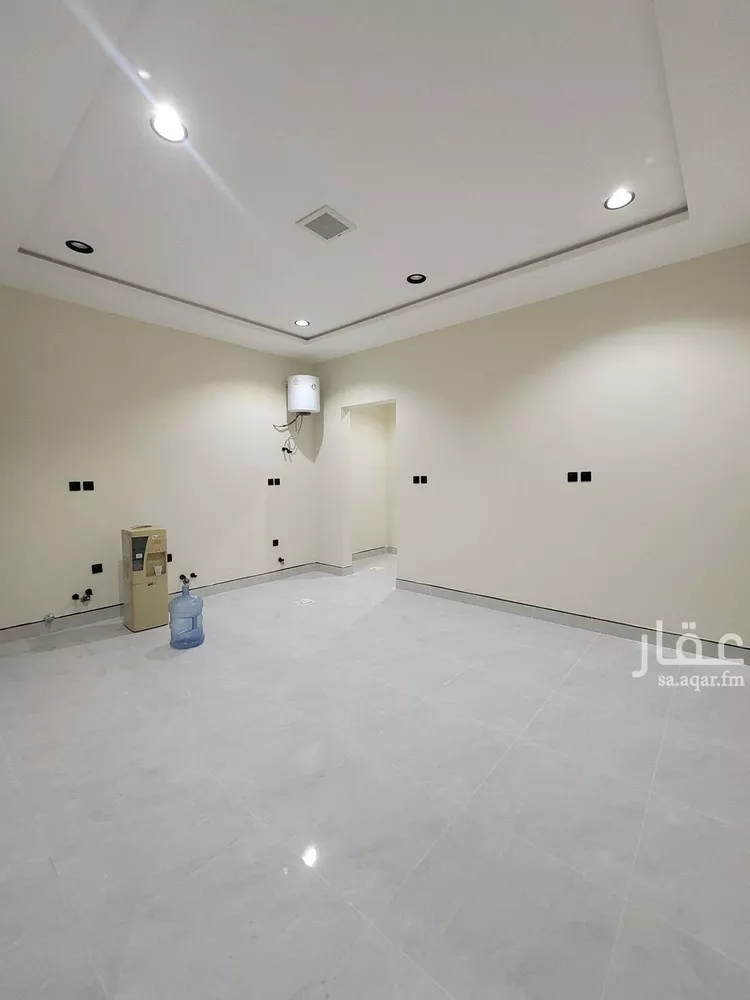 دور للبيع في شارع طريق خريص, حي الجنادرية, مدينة الرياض, منطقة الرياض 10