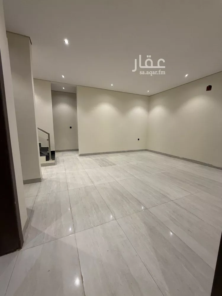 Villa for Sale in Riyadh Al Janadriyah 9