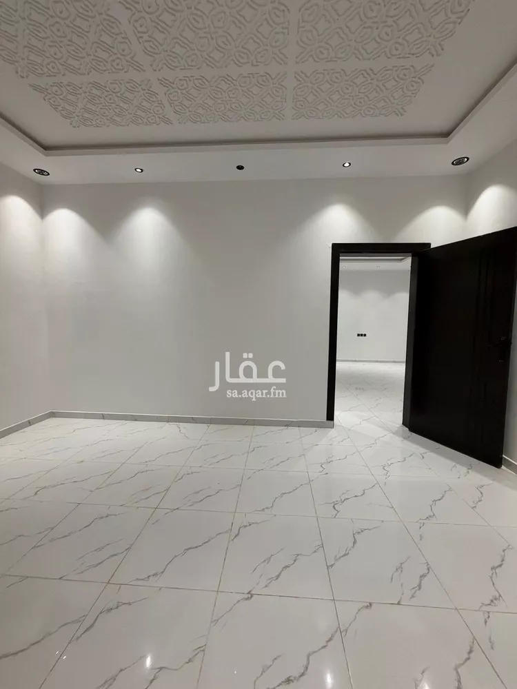 فيلا للبيع في شارع بوابة الشرق, حي الجنادرية, مدينة الرياض, منطقة الرياض 7