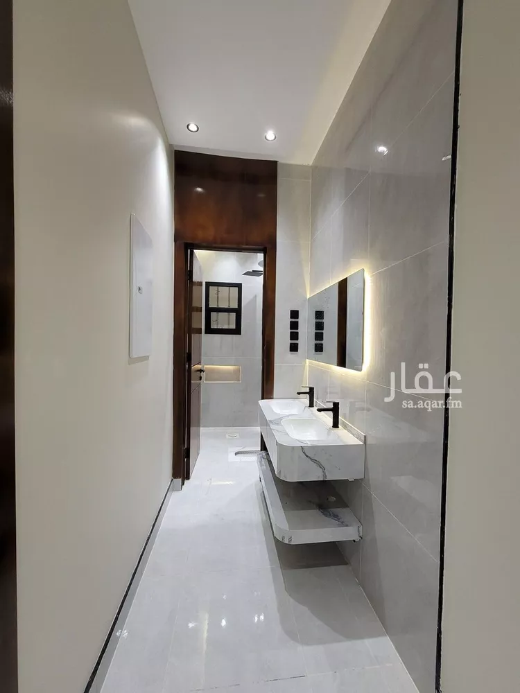 دور للبيع في شارع طريق خريص, حي الجنادرية, مدينة الرياض, منطقة الرياض صورة 4