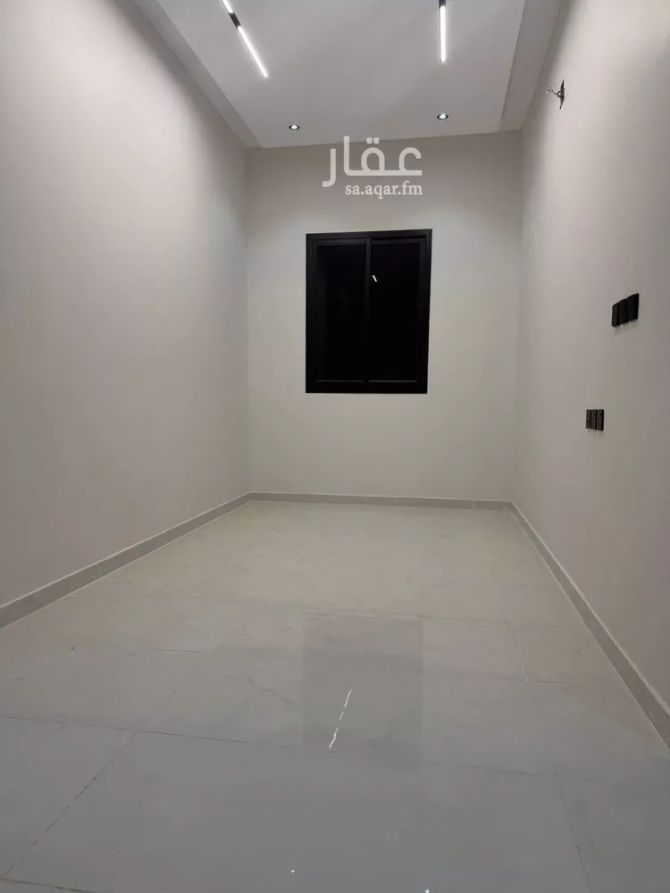 Villa for Sale in Riyadh Al Janadriyah 17
