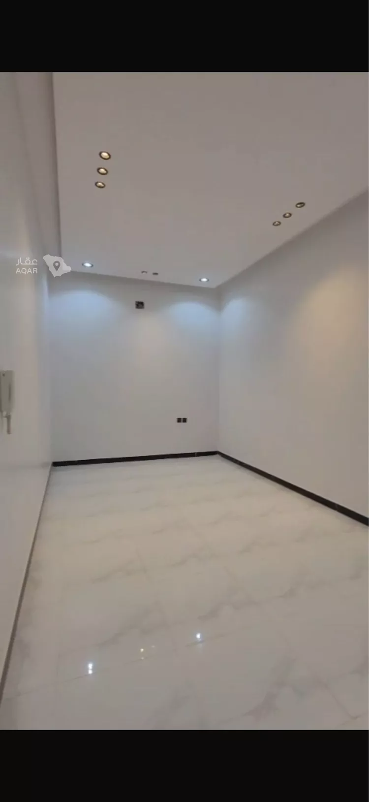 Floor for Rent in Riyadh Al Janadriyah 8