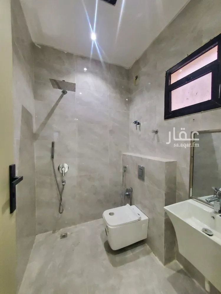 دور للبيع في شارع الغصون, حي الجنادرية, مدينة الرياض, منطقة الرياض 9