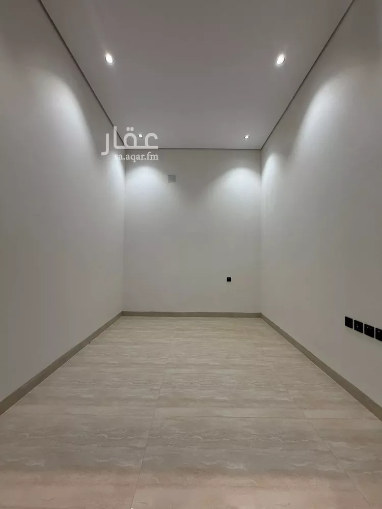 فيلا للبيع في شارع النخبة, حي النظيم, مدينة الرياض, منطقة الرياض صورة 3