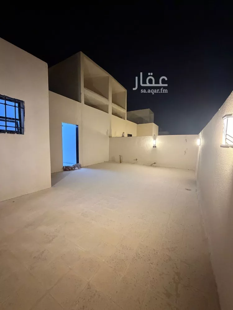 فيلا للبيع في شارع بوابة الشرق, حي الجنادرية, مدينة الرياض, منطقة الرياض 24