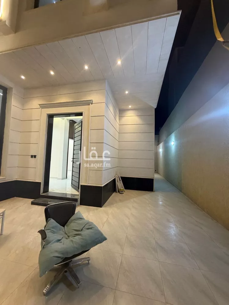 Villa for Sale in Riyadh Al Janadriyah 21