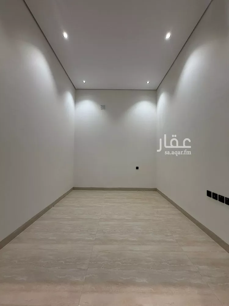 فيلا للبيع في شارع النخبة, حي النظيم, مدينة الرياض, منطقة الرياض صورة 3