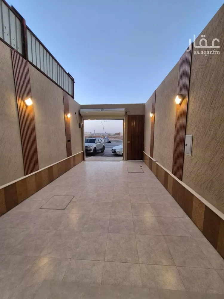 دور للبيع في شارع عبدالله غازي, حي العوالي, مدينة الرياض, منطقة الرياض صورة 2