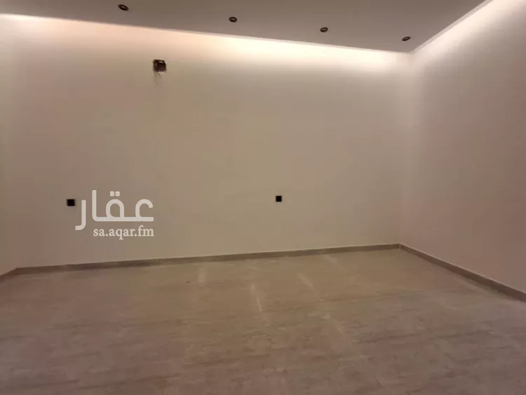 فيلا للبيع في شارع عبدالعزيز القاضي, حي عكاظ, مدينة الرياض, منطقة الرياض صورة 4