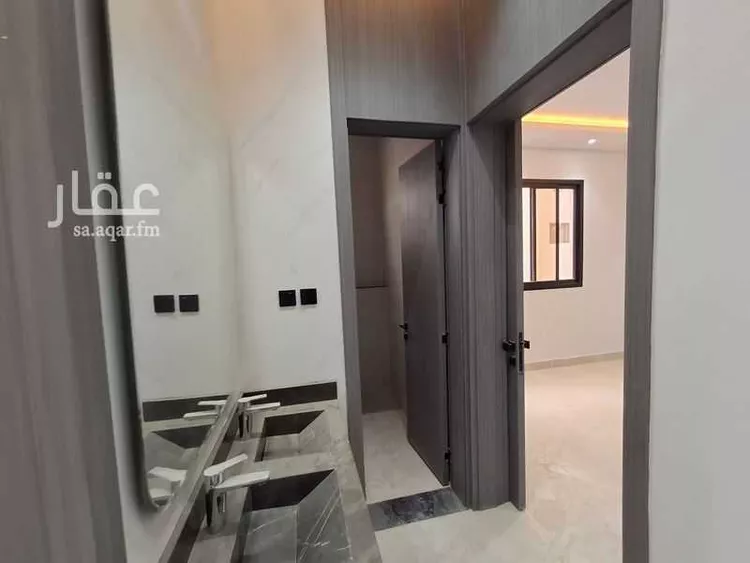 Floor for Sale in Riyadh Tuwaiq 14