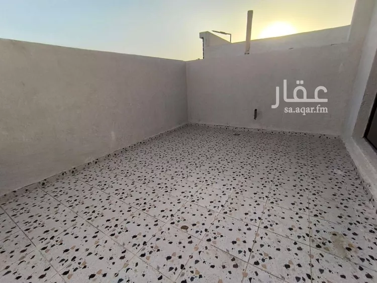 دور للبيع في شارع محمد الصديقي, حي العوالي, مدينة الرياض, منطقة الرياض صورة 3