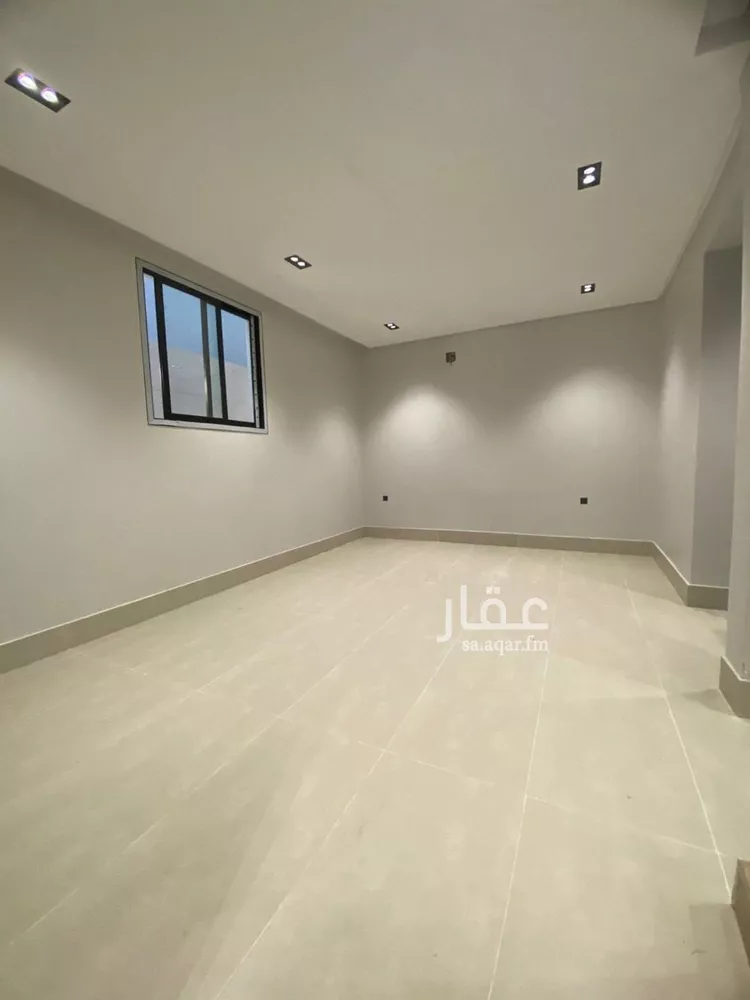 فيلا للبيع في شارع خالد محمد خالد, حي عكاظ, مدينة الرياض, منطقة الرياض صورة 5