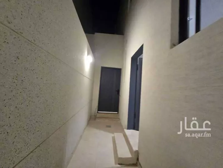فيلا للبيع في شارع محب الدين السعدي, حي عكاظ, مدينة الرياض, منطقة الرياض صورة 3