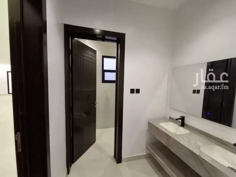 Villa for Sale in Riyadh Shubra 8