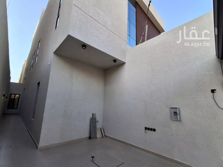 فيلا للبيع في شارع المشتل, حي الحزم, مدينة الرياض, منطقة الرياض صورة 3