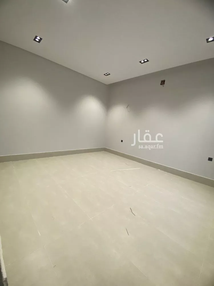 فيلا للبيع في شارع خالد محمد خالد, حي عكاظ, مدينة الرياض, منطقة الرياض صورة 4