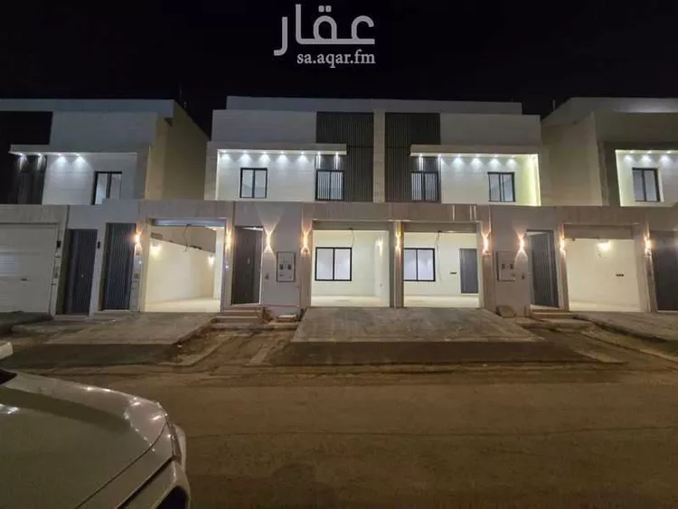 فيلا للبيع في شارع محب الدين السعدي, حي عكاظ, مدينة الرياض, منطقة الرياض 1 صورة