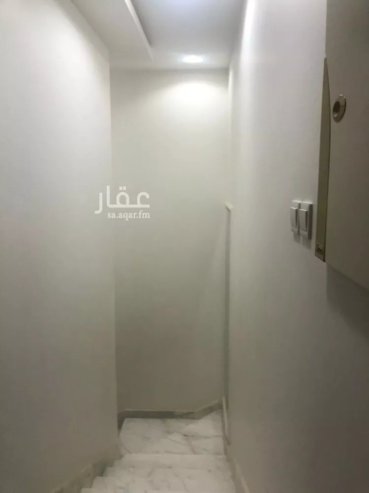 فيلا للبيع في شارع أحمد بن بكر بن بقية, حي العارض, مدينة الرياض, منطقة الرياض صورة 2