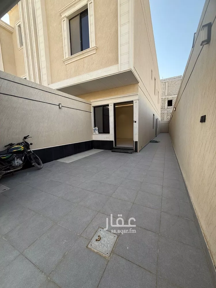دور للبيع في شارع الغصون, حي الجنادرية, مدينة الرياض, منطقة الرياض صورة 2
