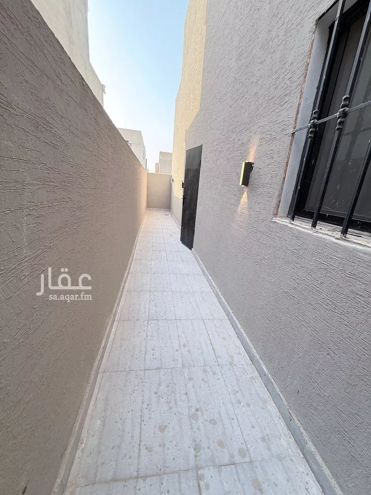 دور للبيع في شارع رقم 101, حي الندوة, مدينة الرياض, منطقة الرياض 6