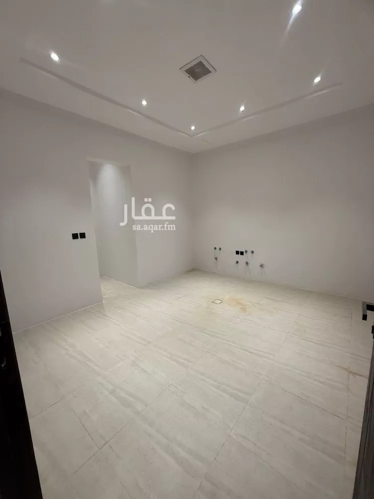دور للبيع في شارع الغصون, حي الجنادرية, مدينة الرياض, منطقة الرياض صورة 5