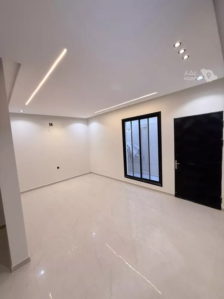 فيلا للبيع في شارع بوابة الشرق, حي الجنادرية, مدينة الرياض, منطقة الرياض 7