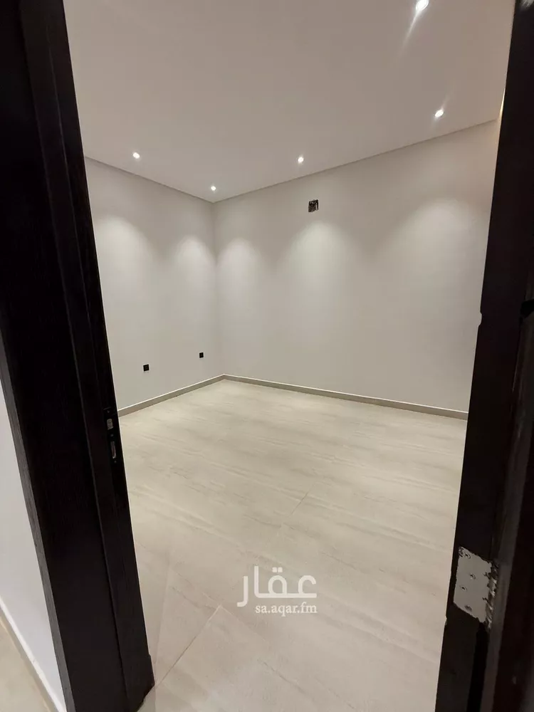 دور للبيع في شارع الغصون, حي الجنادرية, مدينة الرياض, منطقة الرياض صورة 3
